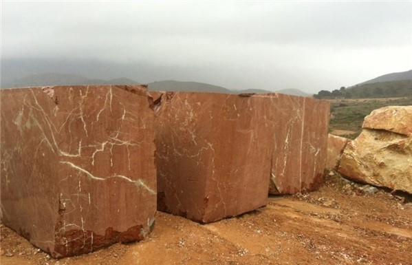 rojo-iberico-marble-quarry-product2-2891b