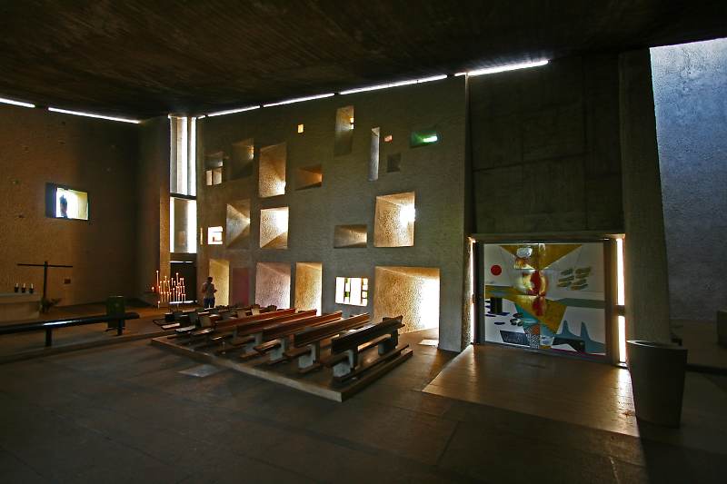 ロンシャンの礼拝堂（Chapelle Notre-Dame du Haut） | 建築