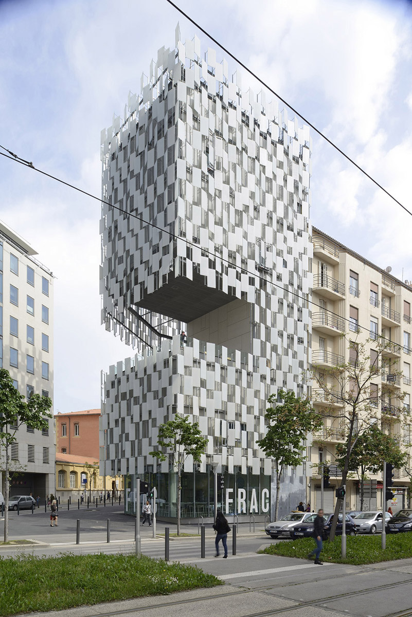 マルセイユ現代美術センター Frac Marseille 建築 インテリアに関する石材メディア