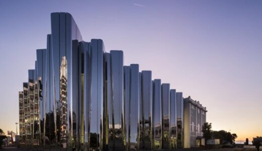 レンライセンター（Len Lye Centre）