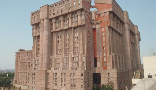 レ・エスパス・アブラクサス(Les Espaces d’Abraxas)