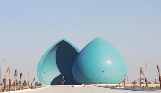 アル シャヒード記念碑(Al-Shaheed Monument)